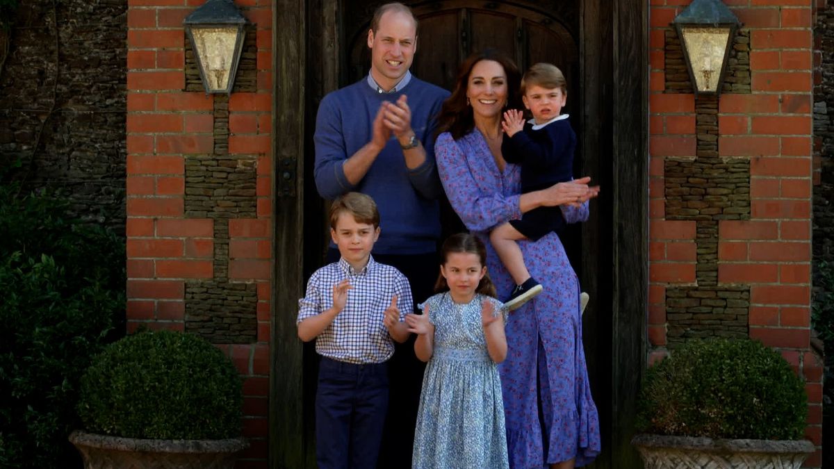 Kā princese Diāna aizsāka vienu no prinča Džordža dzimšanas dienas tradīcijām