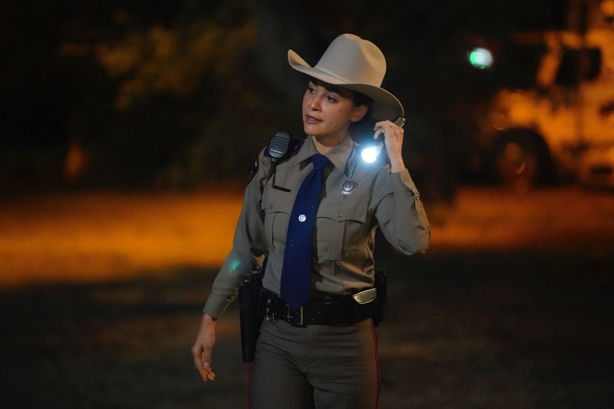 El elenco de reinicio de Walker, Texas Ranger cuenta con 2 estrellas sobrenaturales