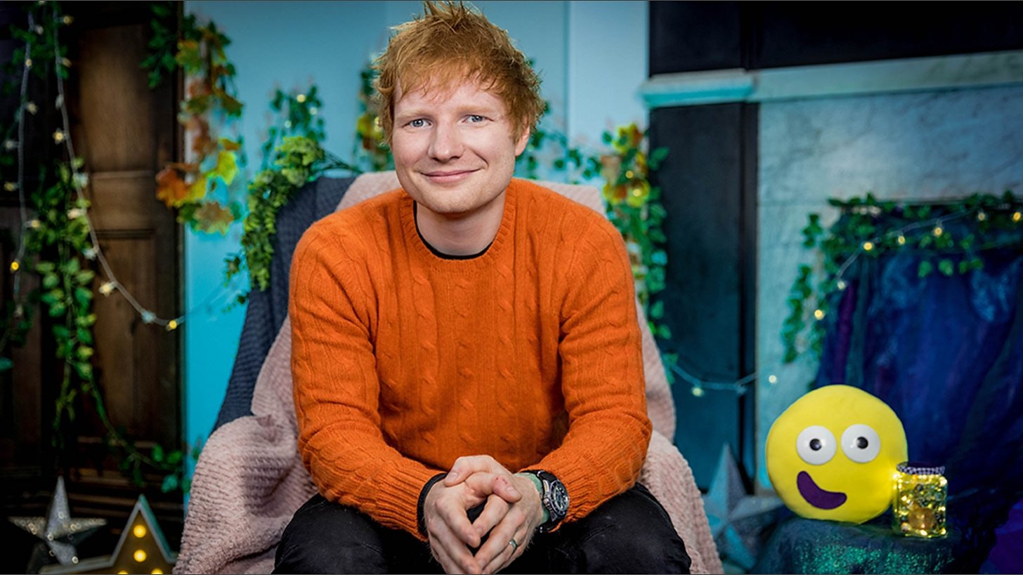 Povestea de la culcare a lui Ed Sheeran despre bâlbâială are o semnificație personală dulce