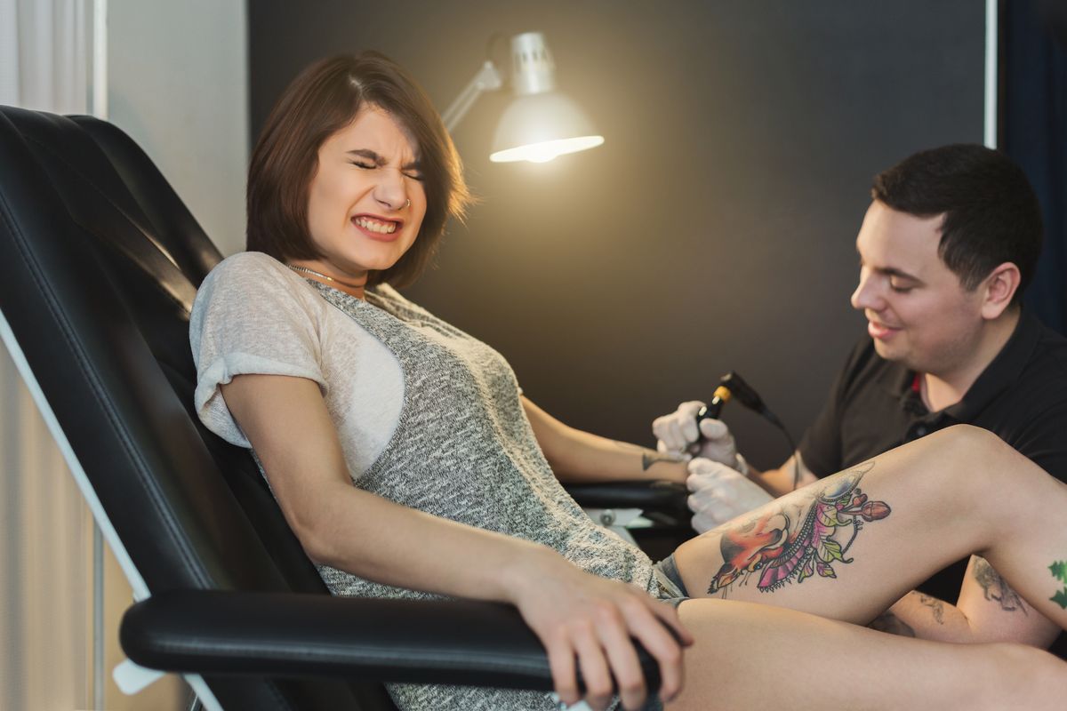 Мислите си за татуировка с пръст? 7 факти, които трябва да знаете първо