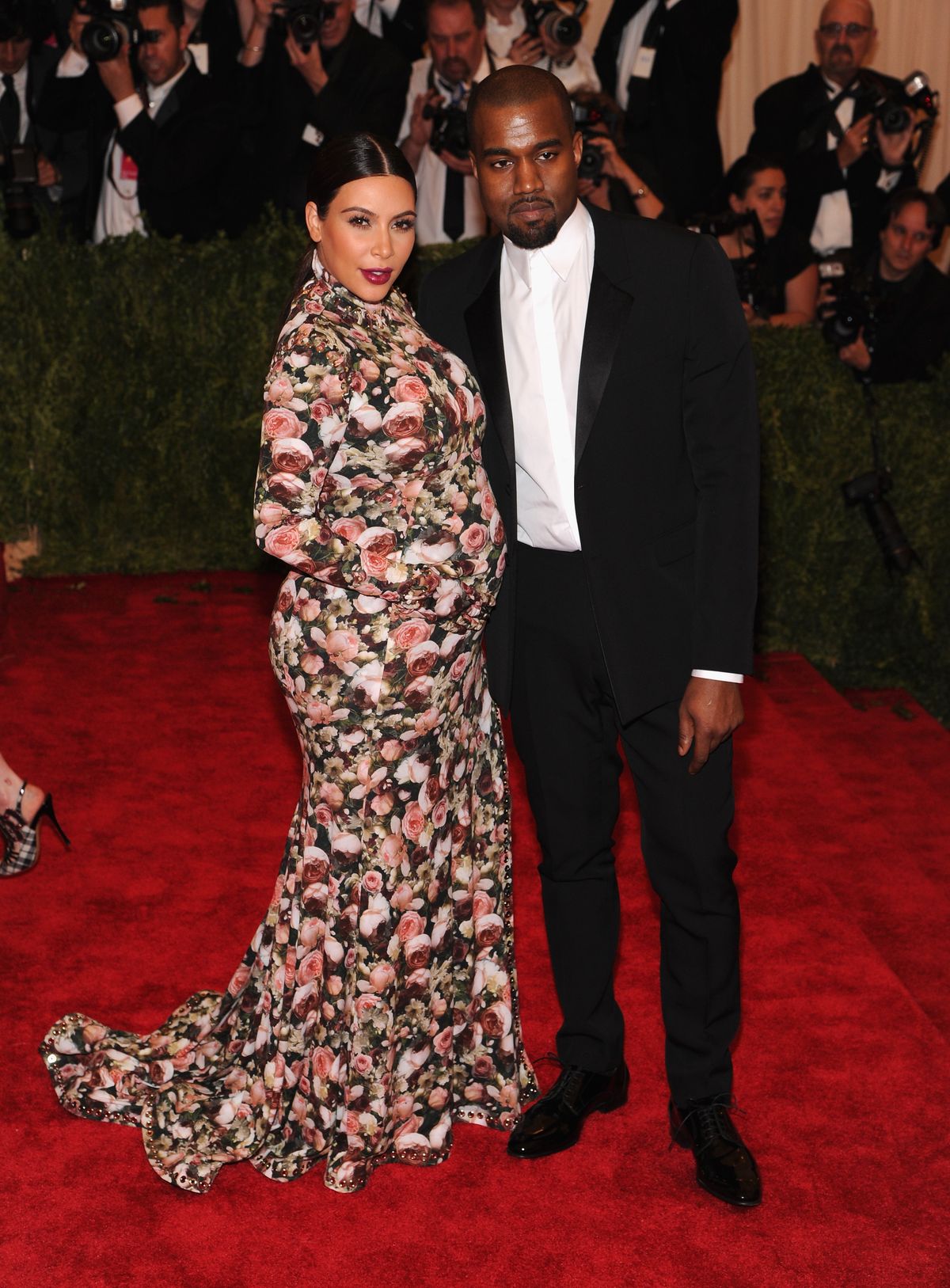 Zašto je kauč haljina Kim Kardashian bila nadahnjujuća