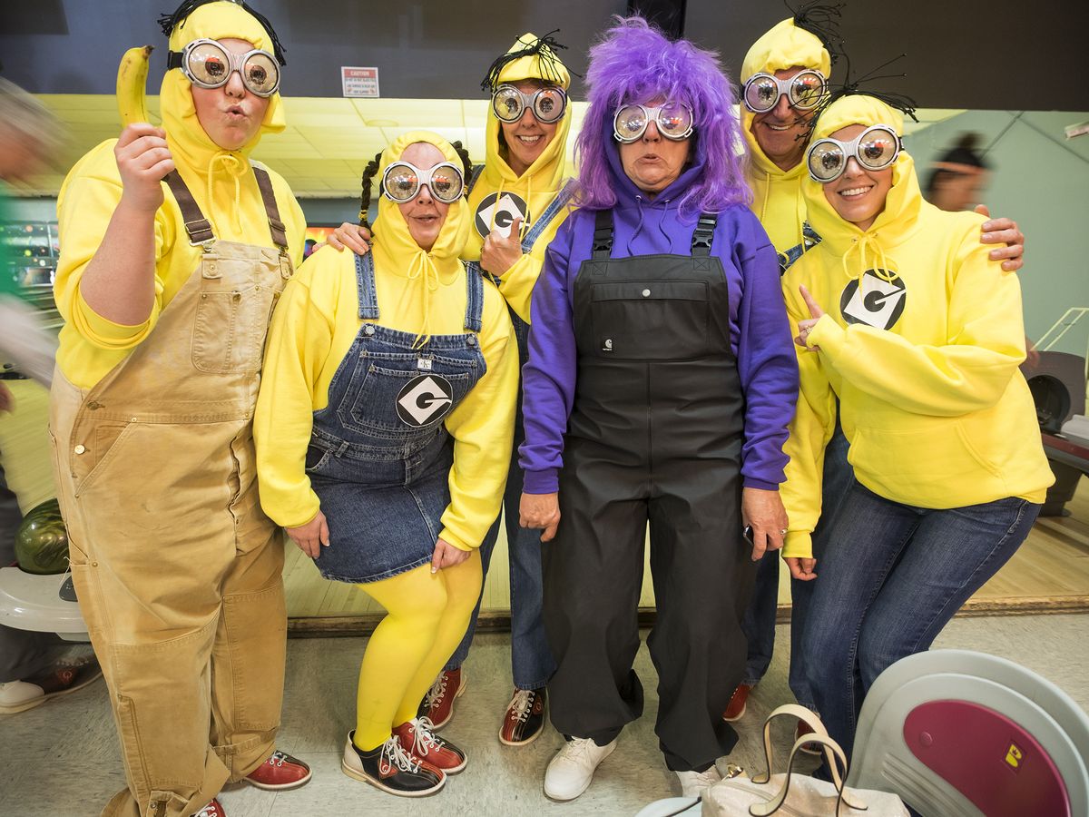 20 забавни групови костюма за вашия отбор за Хелоуин