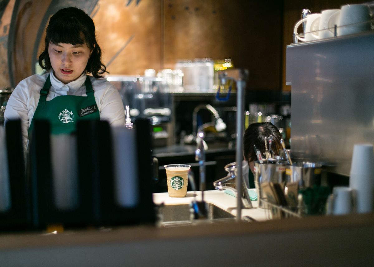 Kaip užsisakyti slaptą „Starbucks“ rausvą gėrimą