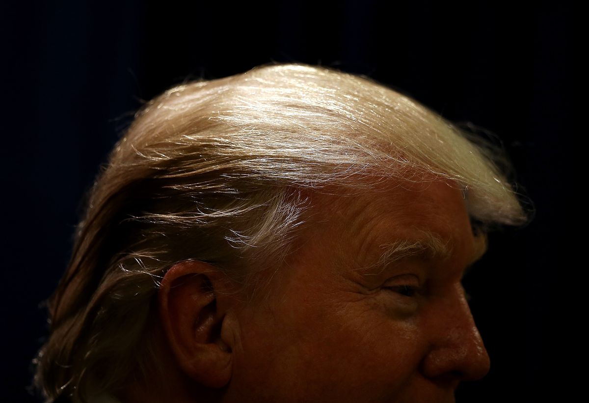 16 smiešnych spomienok na vlasy Donalda Trumpa